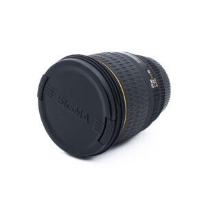 Sigma 24mm f18D EX DG Macro Nikon-3 Sigma EX 24mm f/1.8D DG Macro Nikon F - Käytetty