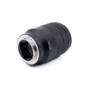 Sony 24-70mm f4 ZA OSS-1 Sony FE 24-70mm f/4 Vario-Tessar ZA OSS (sis. ALV 25,5%) - Käytetty