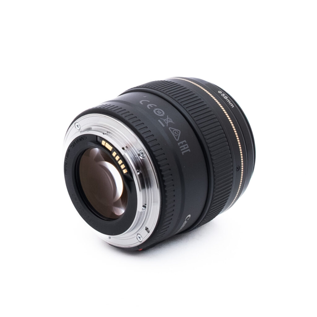 Canon EF 85mm f/1.8 USM - Käytetty
