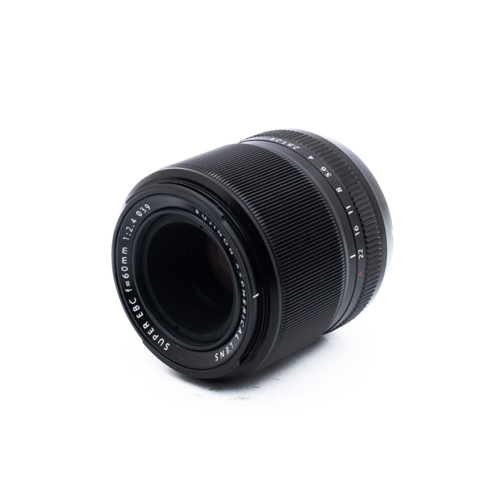 Fuji 60mm f24-2 Fujifilm Fujinon XF 60mm f/2.4 R Macro - Käytetty
