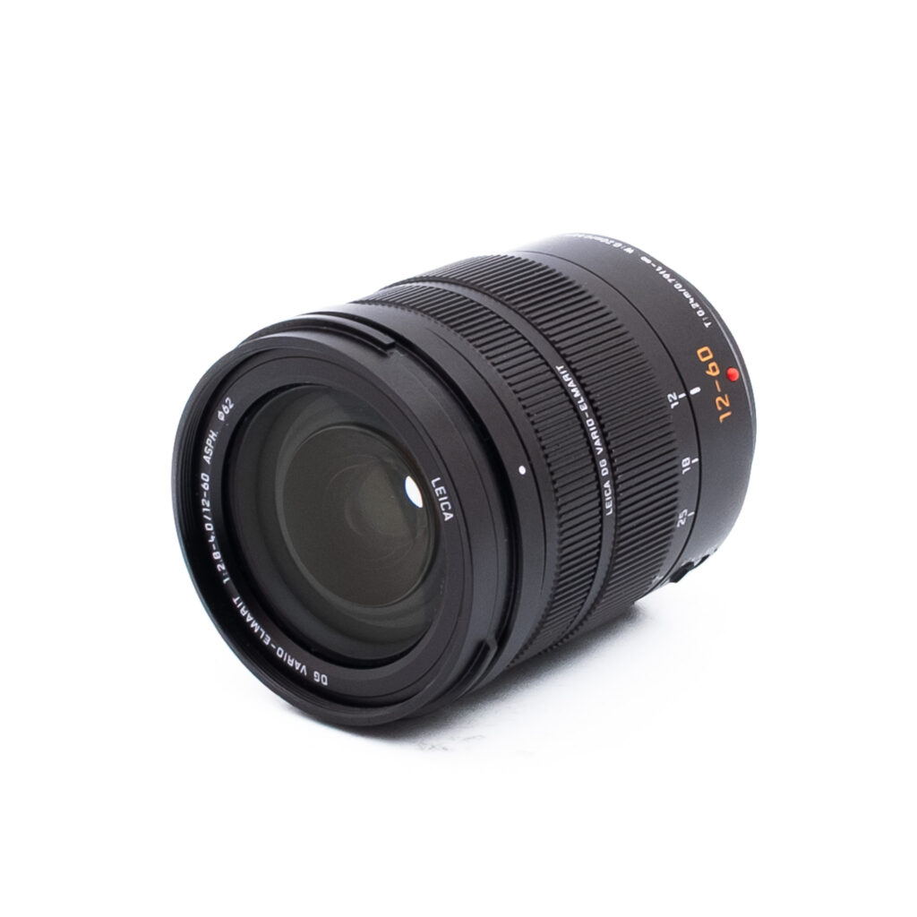 LUmix 12-60mm f28-4-2 Panasonic Lumix 12-60mm f/2.8 - 4 Power O.I.S ASPH (sis. ALV 25,5%) - Käytetty