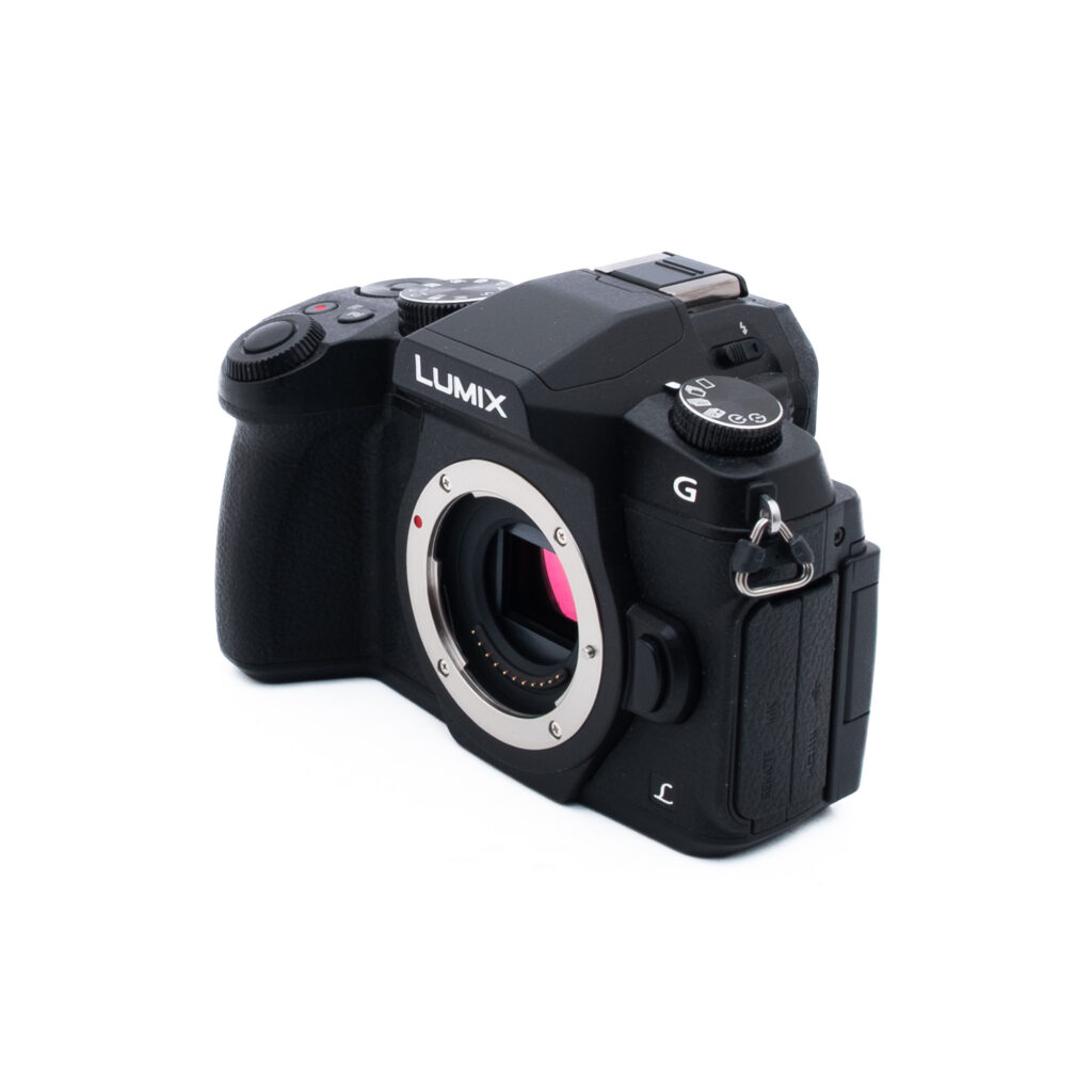 Lumix G80-4 Panasonic Lumix DMC-G80 (SC 200, Kunto K5, sis. ALV 25,5%) - Käytetty
