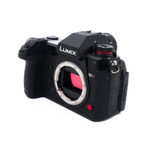 Lumix S1H-4 Panasonic Lumix DC-S1H (SC 600, Kunto K5, sis. ALV 25,5%, Takuu 6kk) - Käytetty