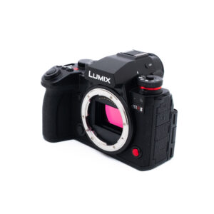 Panasonic Lumix DC-S1R II (SC 3500, Kunto K5, Takuu 12kk) - Käytetty