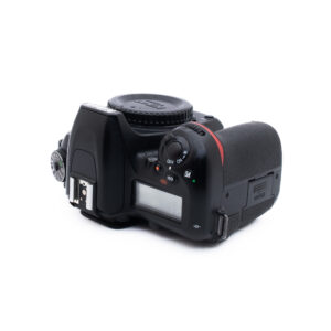 Nikon D7500 (SC 49000, Takuu 6kk) - Käytetty