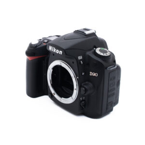 Nikon D90 (SC 4000, Kunto K5) - Käytetty
