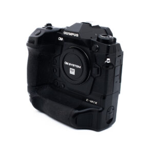 Olympus OM-D E-M1X (SC 21000, Takuu 6kk) - Käytetty
