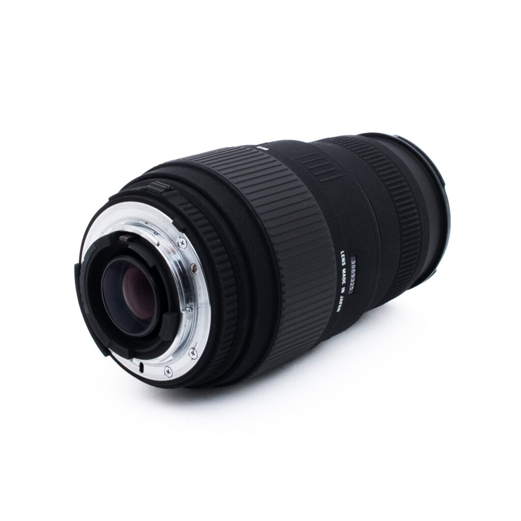 Sigma 70-300 APO Nikon-1 Sigma DG 70-300mm f/4-5.6 Macro Nikon F (Kunto K5) - Käytetty