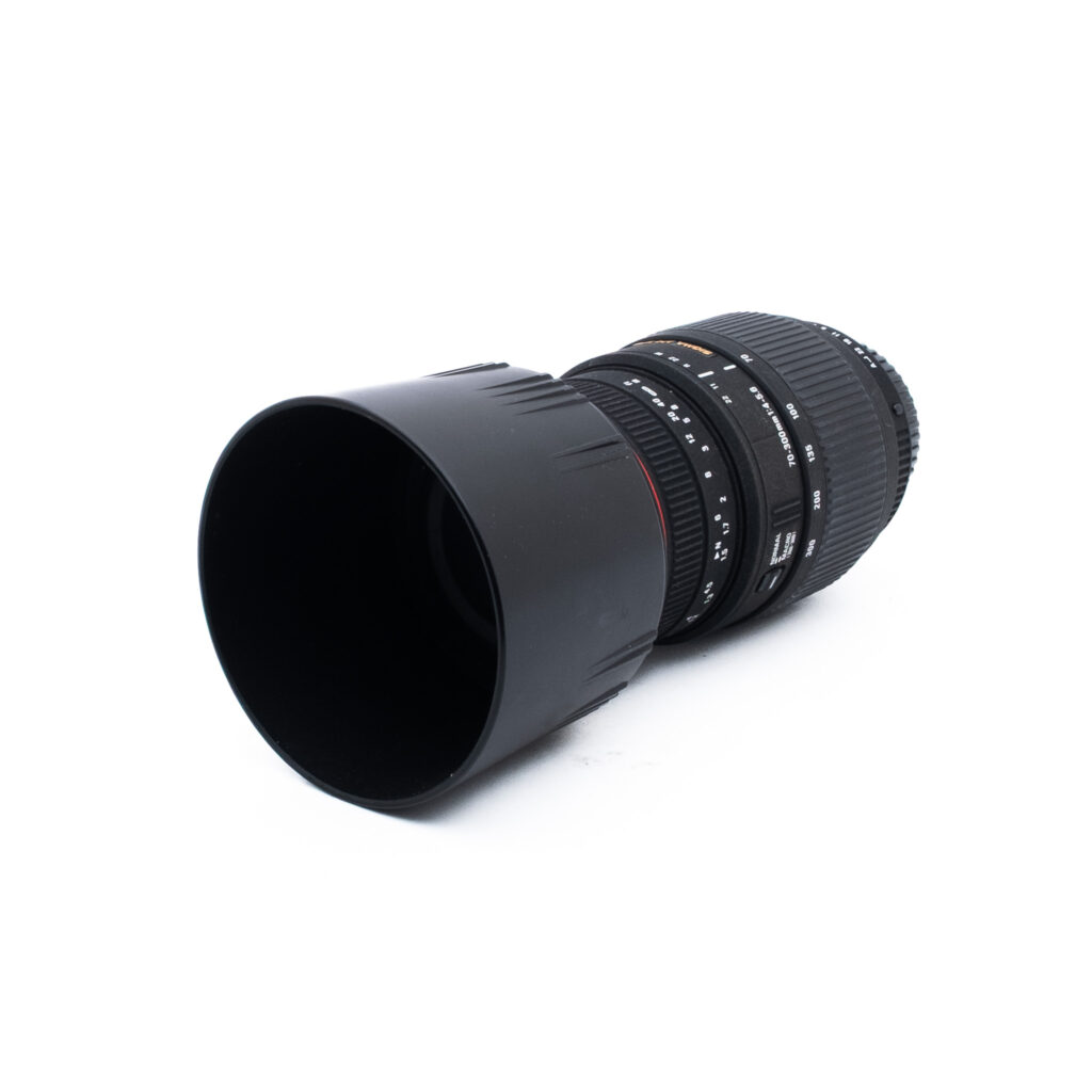 Sigma 70-300mm f4-56 PK-3 Sigma 70-300mm f/4-5.6 APO DG Pentax K - Käytetty