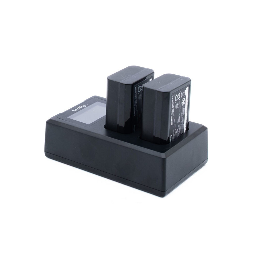 Smallrig FW50 tupla SmallRig 3818 NP-FW50 Camera Battery and Charger Kit - Käytetty