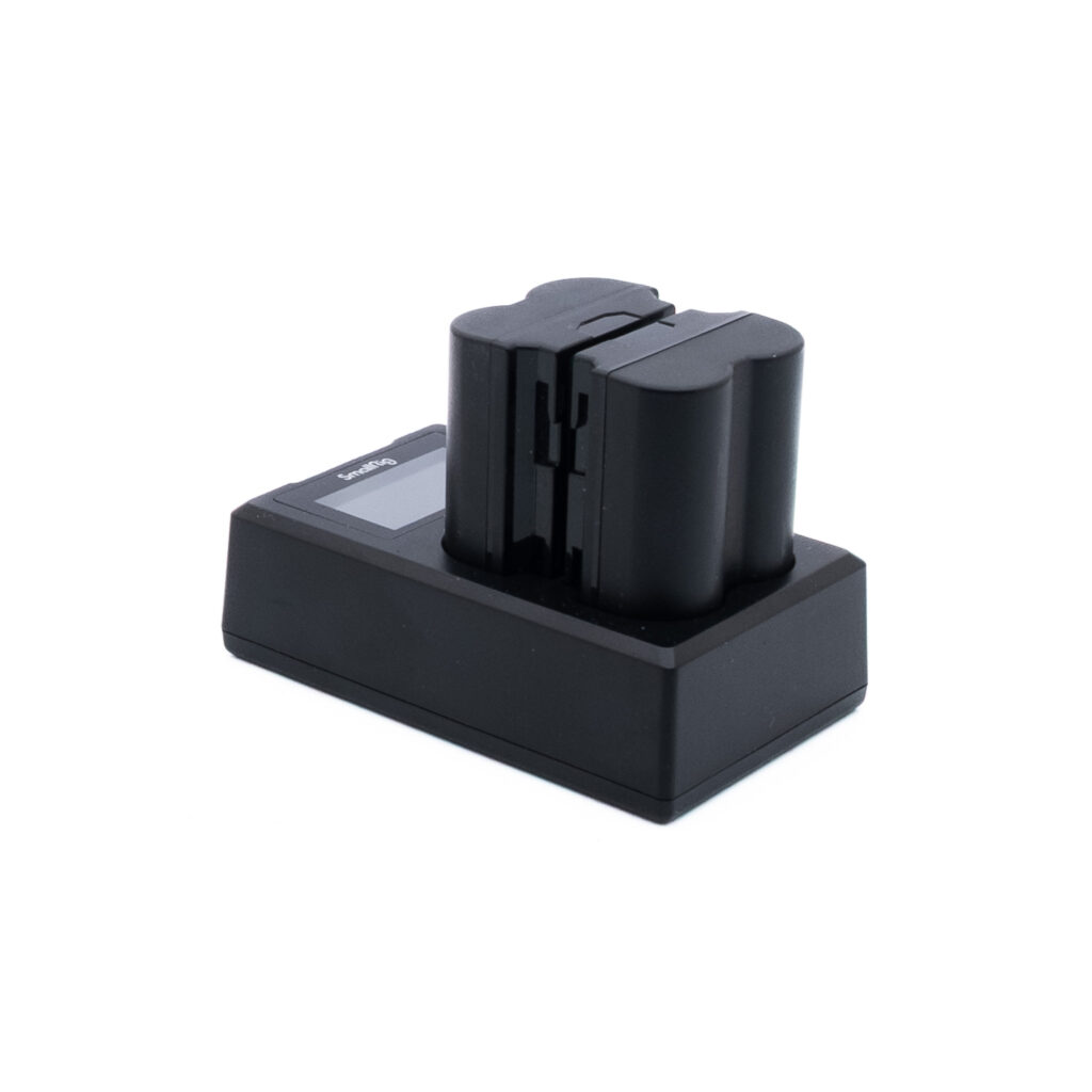 Smallrig w256 SmallRig 4085 Battery Charger for NP-W235 Batteries + 2 akkua - Käytetty