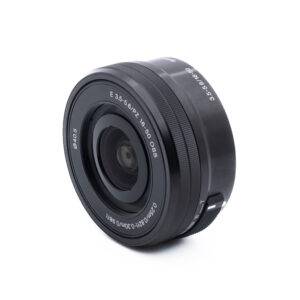 Sony 16-50mm PZ f35-56E OSS-2 Sony E PZ 16-50mm f/3.5 - 5.6 OSS (Kunto K5, Takuu 6kk) - Käytetty