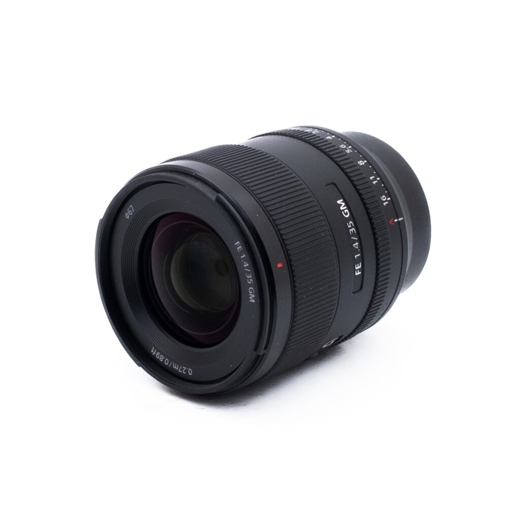 Sony 35mm f14 GM-2 Sony FE 35mm f/1.4 GM - Käytetty