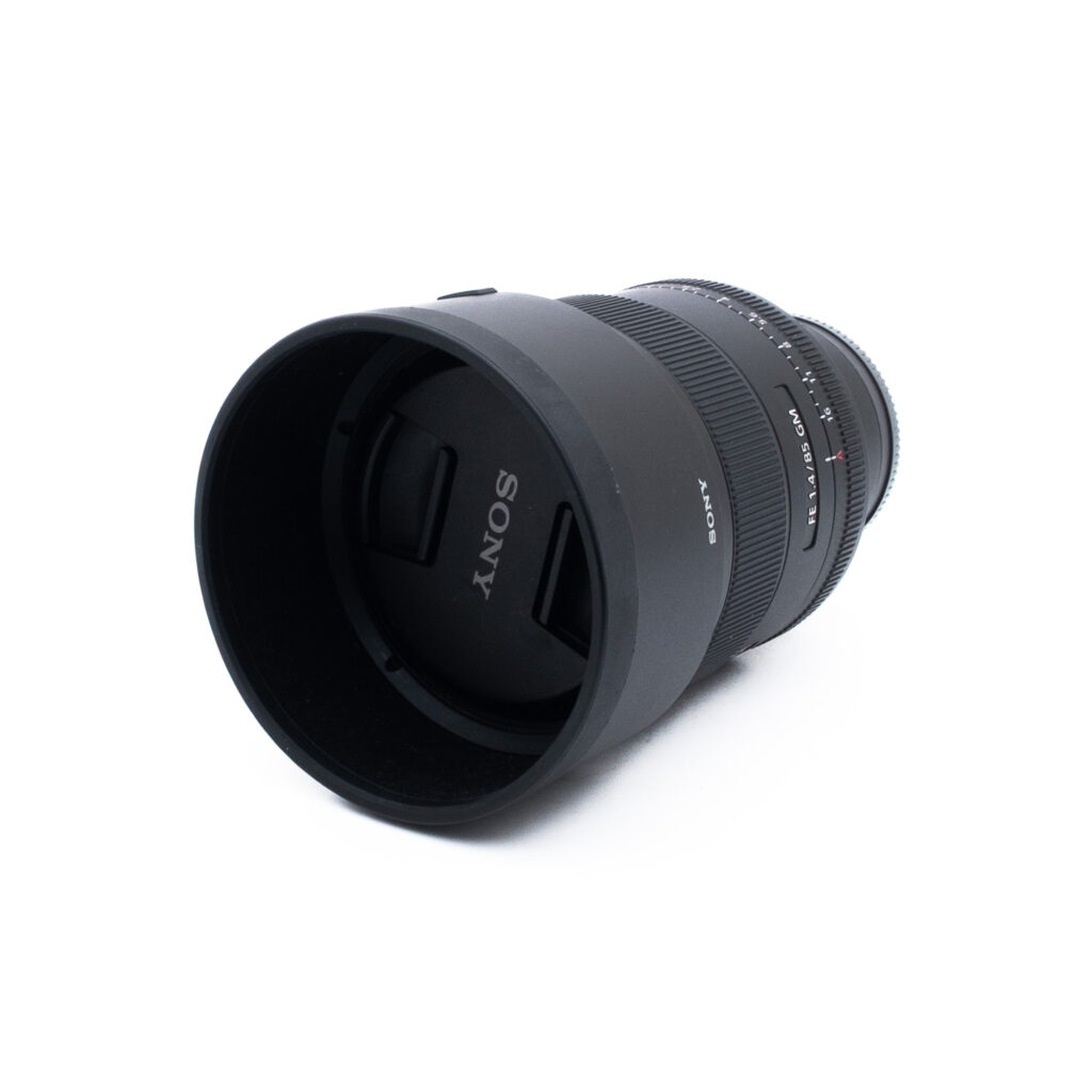 Sony 85mm f14 GM-3 Sony FE 85mm f/1.4 GM - Käytetty