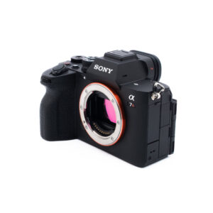Sony A7R V (SC 23000, Takuu 12kk) – Käytetty