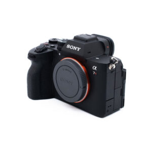 Sony A7R V (SC 23000, Takuu 12kk) – Käytetty
