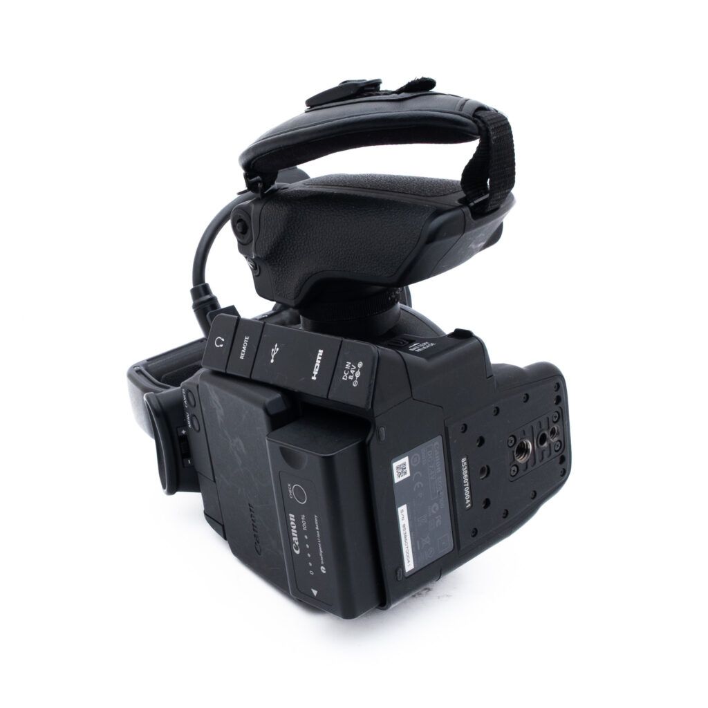 Canon C100 0041-1 Canon C100 DPAF (Kuvattu 598h, sis. ALV 25,5%) - Käytetty