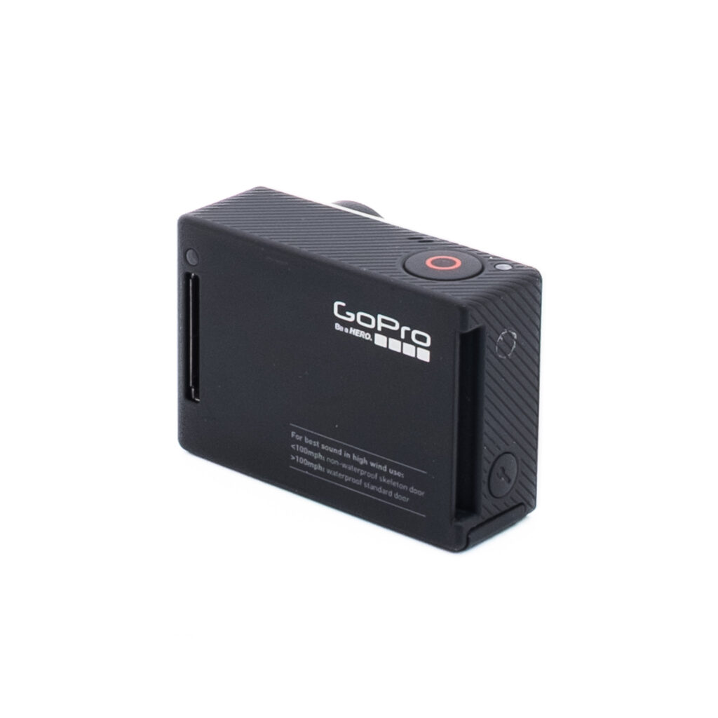 GoPro Hero 4 isompi setti-6 GoPro Hero 4 (sis. ALV 25,5% + tarvikkeet) - Käytetty