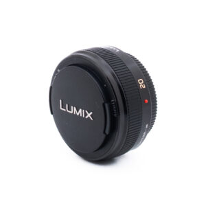 Lumix 20mm f17-3 Panasonic Lumix G 20mm f/1.7 - Käytetty