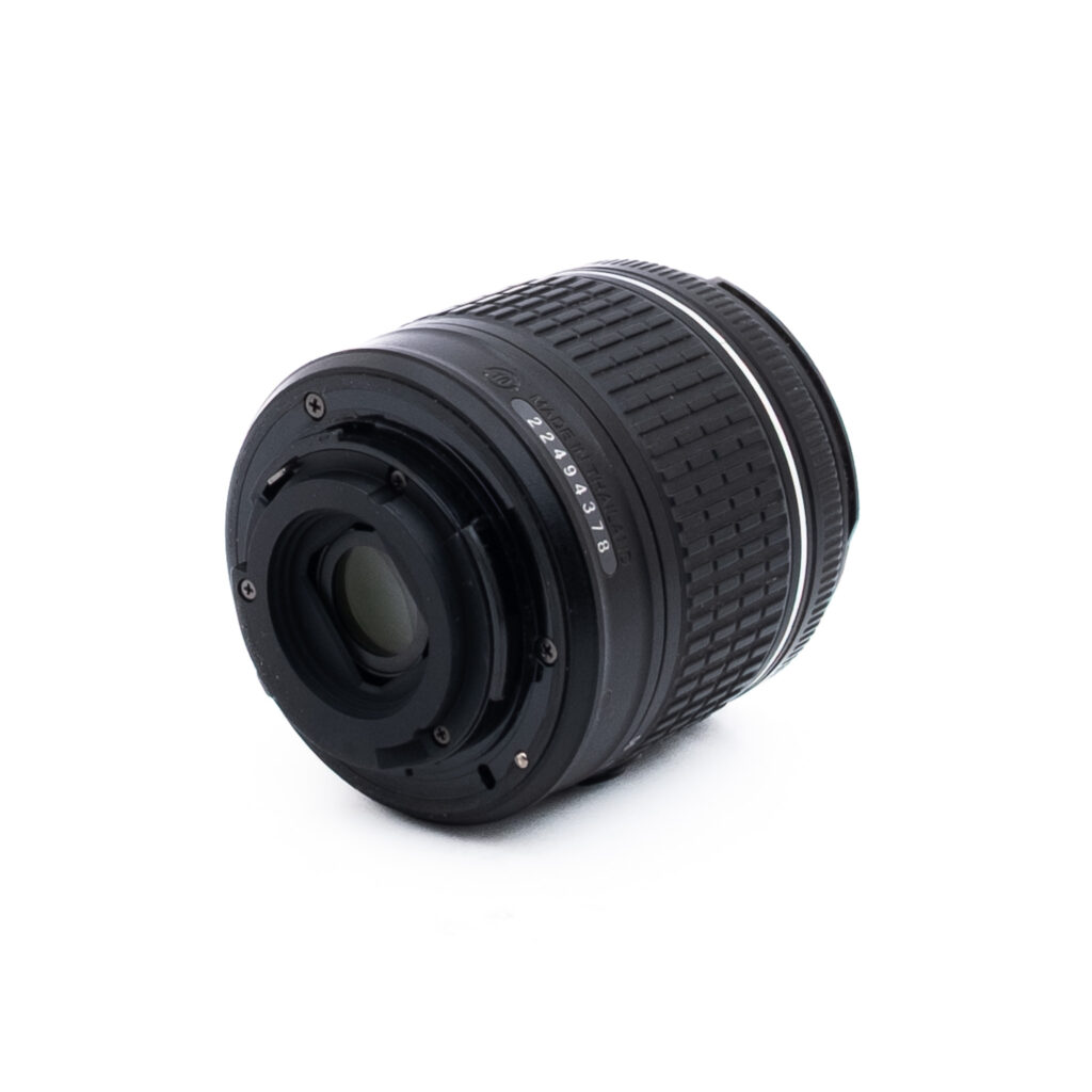 Nikon 18-55mm f35-56G DX VR-1-3 Nikon AF-P Nikkor 18-55mm f/3.5-5.6 G VR DX - Käytetty