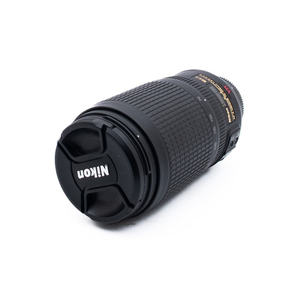 Nikon 70-300mm f45-56G ED VR-3-2 Nikon AF-S Nikkor 70-300mm f/4.5-5.6 G VR (Kunto K5, Takuu 6kk) - Käytetty