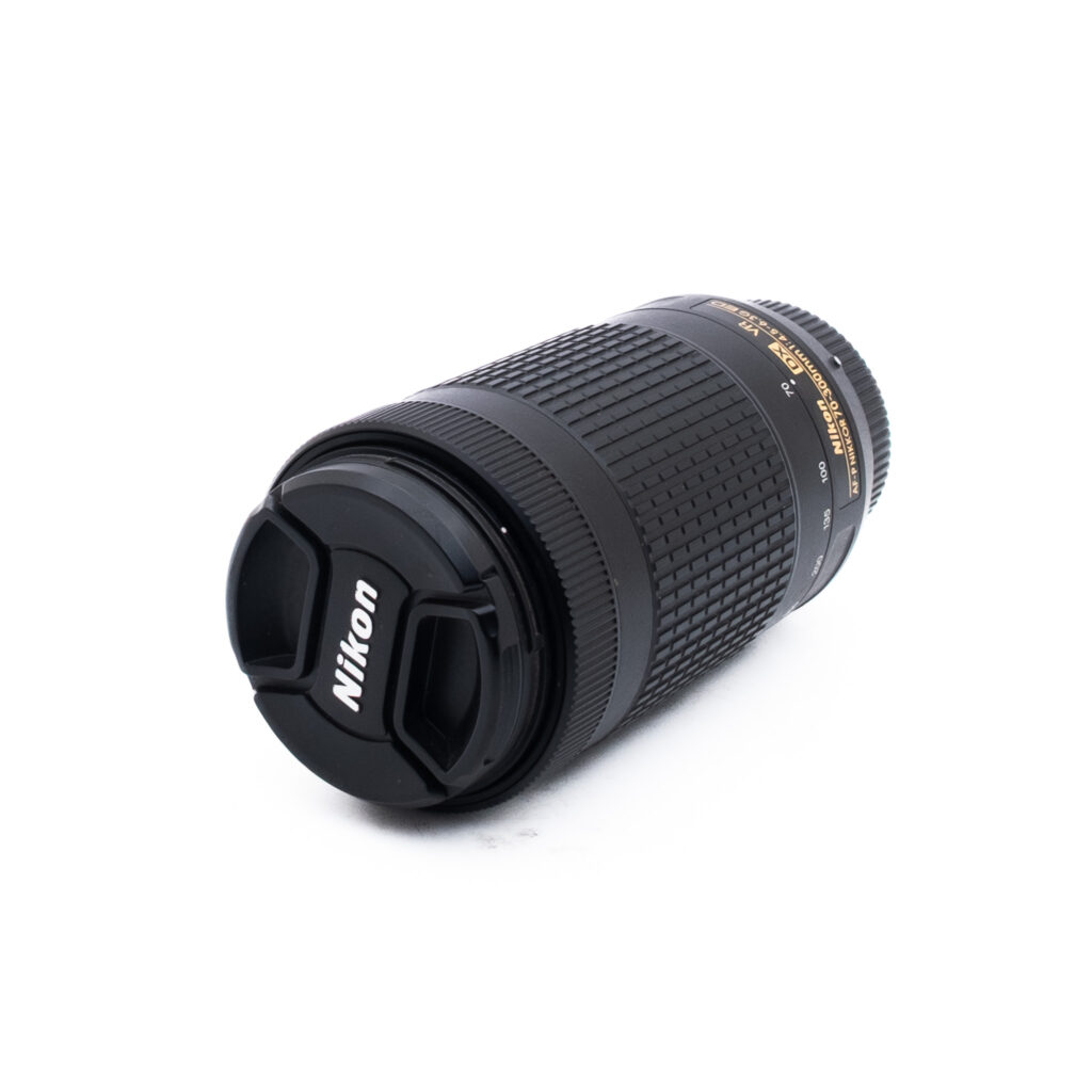 Nikon 70-300mm f45-63F DX ED VR-3 Nikon AF-P Nikkor 70-300mm f/4.5-6.3G ED DX VR (Kunto K5, Takuu 6kk) - Käytetty