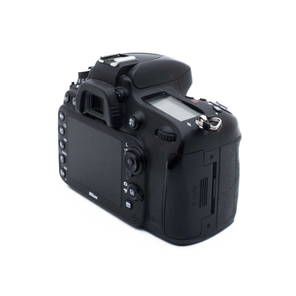 Nikon D600 4130-3 Nikon D600 (SC 59500) - Käytetty
