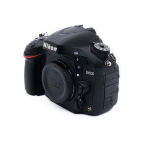 Nikon D600 4130-5 Nikon D600 (SC 59500) - Käytetty