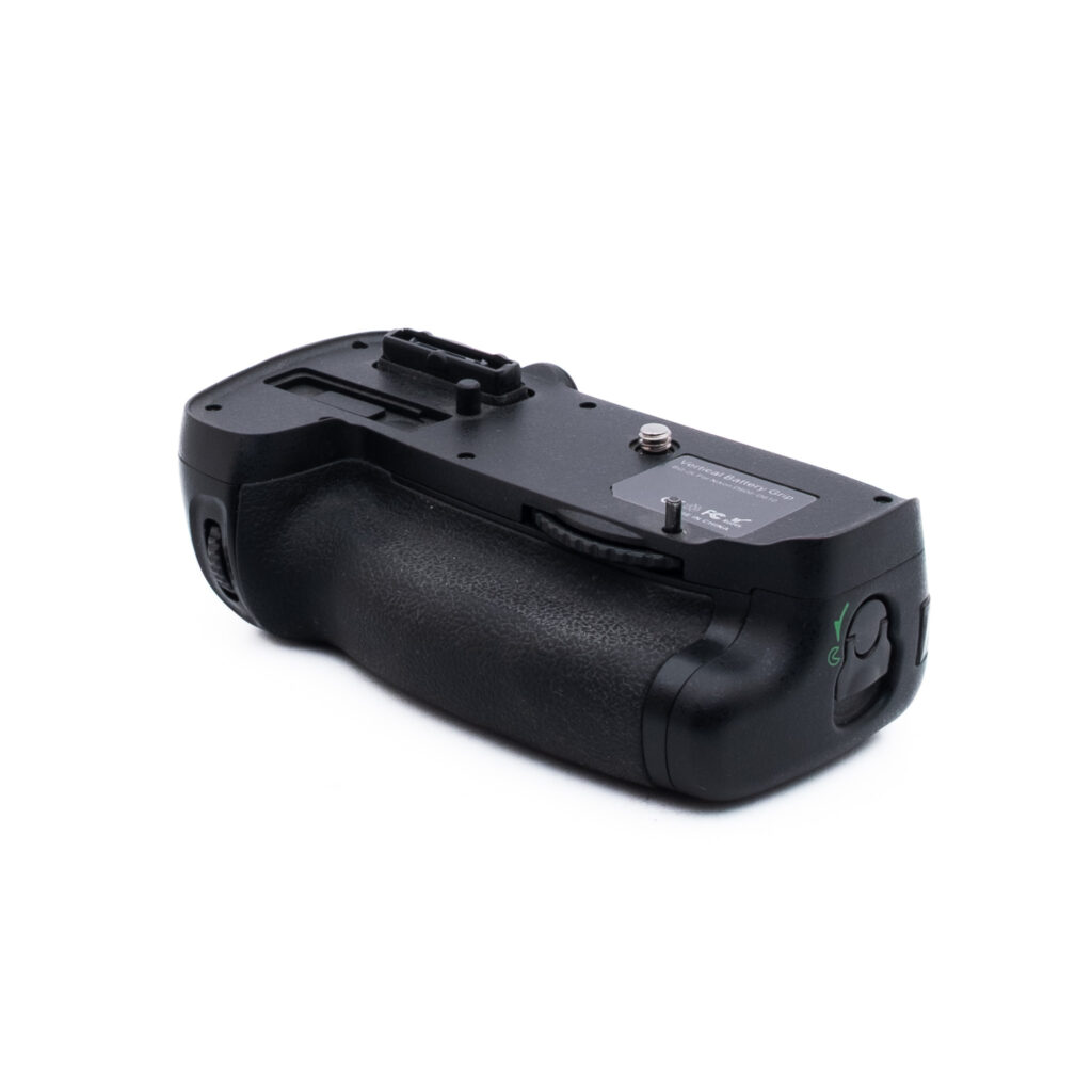 Nikon D800 battery grip-2 BG-2L for Nikon D600/D610 akkukahva - Käytetty
