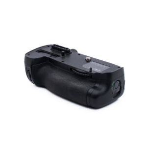 Nikon D800 battery grip-2 BG-2L for Nikon D600/D610 akkukahva - Käytetty