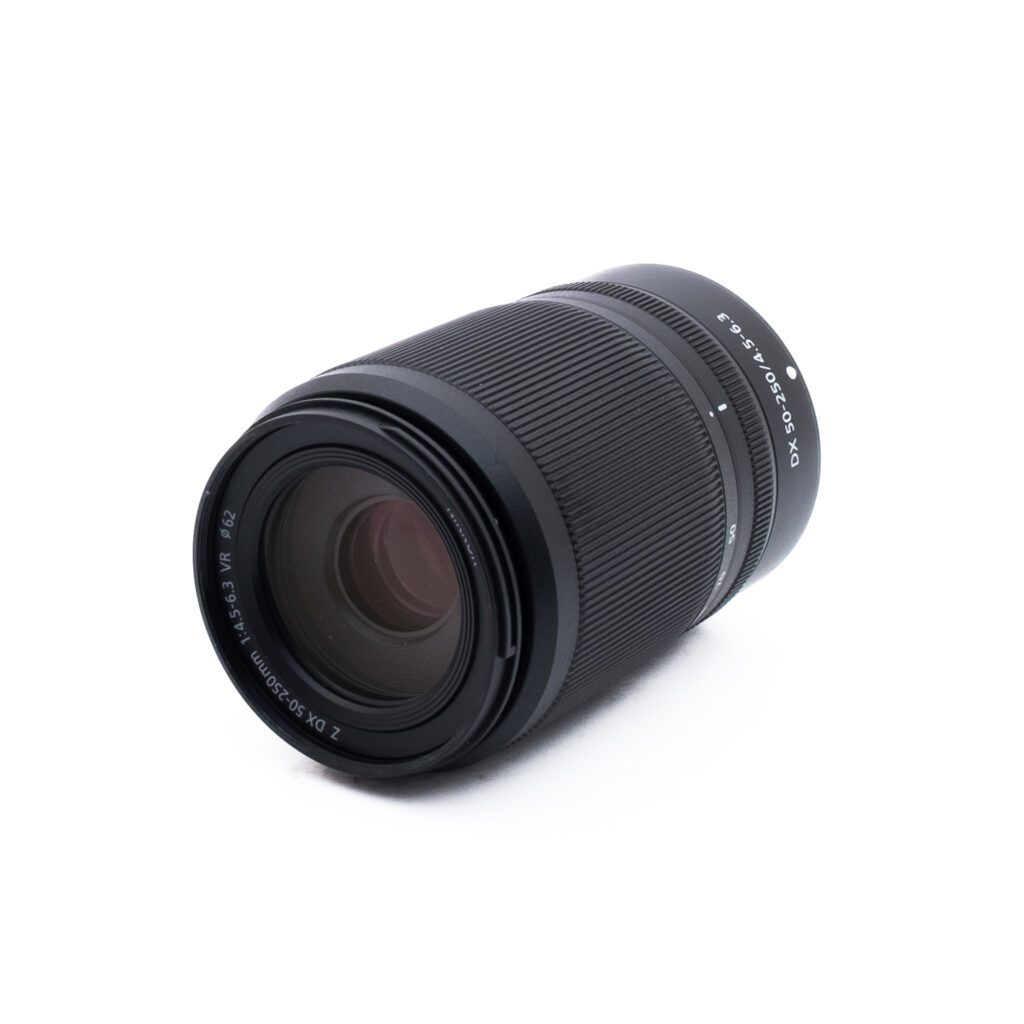 Nikon DX 50-250mm f45-63 VR-2 Nikon Nikkor Z 50-250mm f/4.5-6.3 DX VR - Käytetty