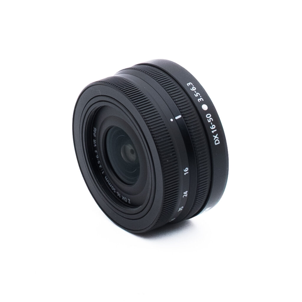 Nikon Z DX 16-50mm f35-63 VR-2-3 Nikon Nikkor Z DX 16-50mm f/3.5-6.3 VR (Kunto K5, Takuu 6kk) - Käytetty