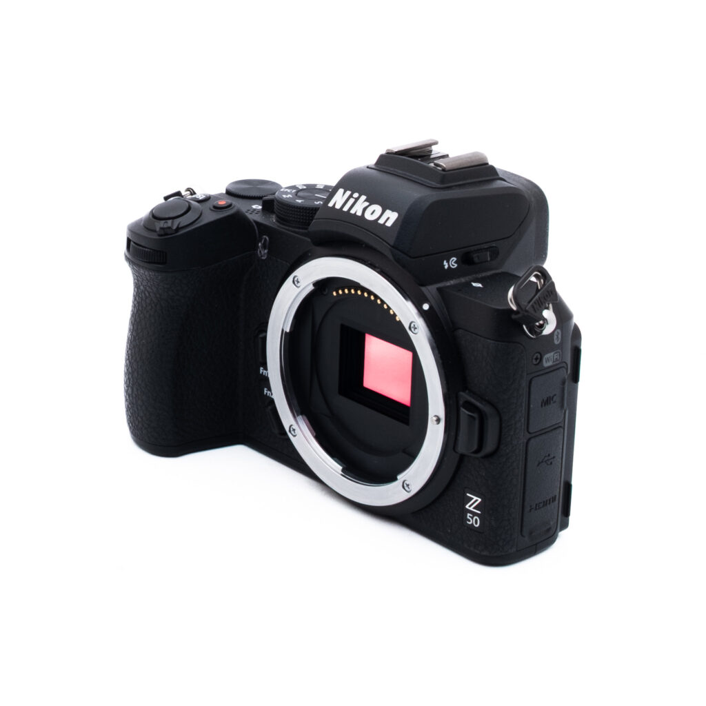 Nikon Z50 ---3-4 Nikon Z50 - Käytetty