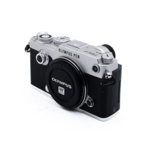 Olympus PEN-F Hopea (SC 2000, Kunto K5, Takuu 6kk + Kahva) - Käytetty