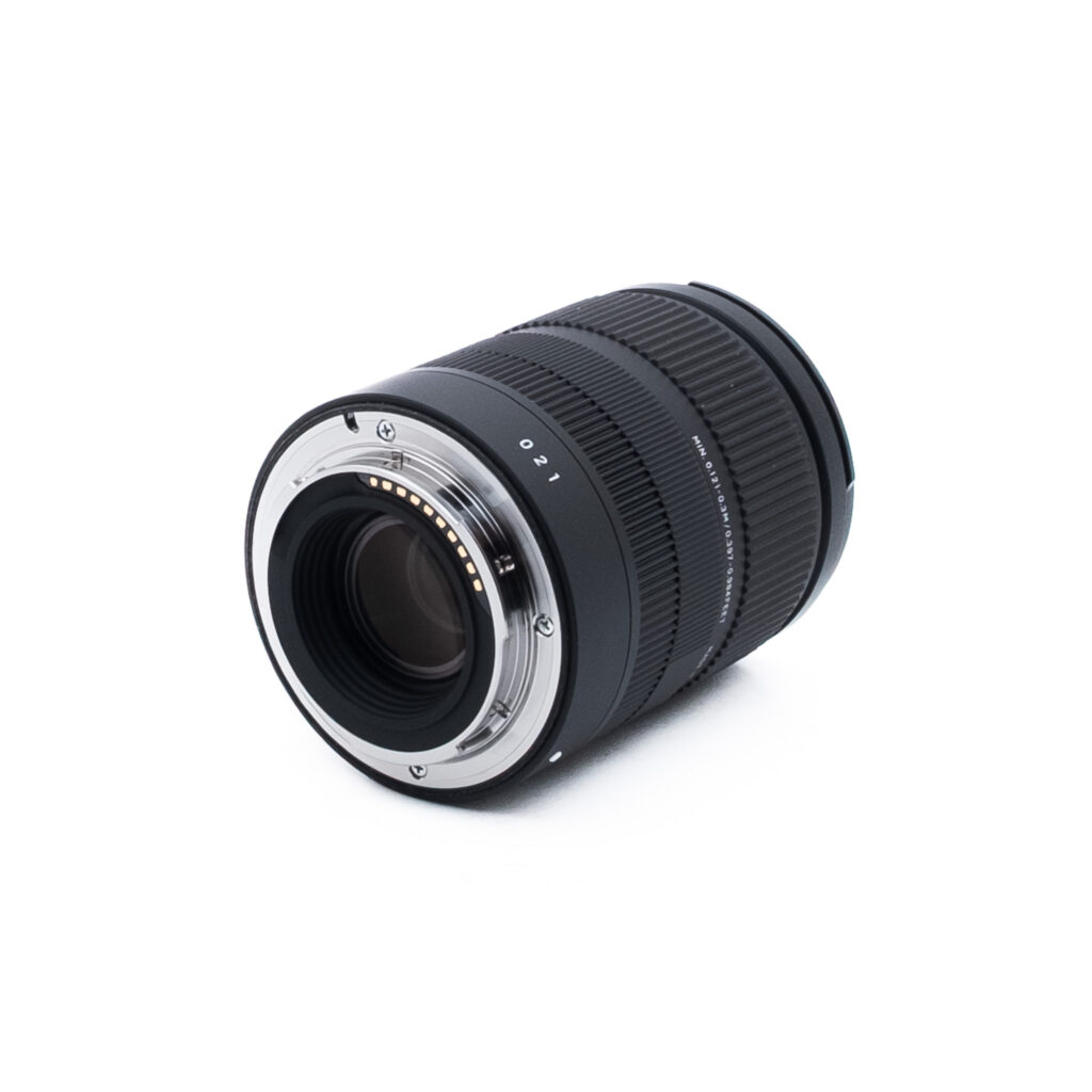Sigma 18-50mm f28 DC DN-1 Sigma 18-50mm f/2.8 DC DN C Sony E - Käytetty