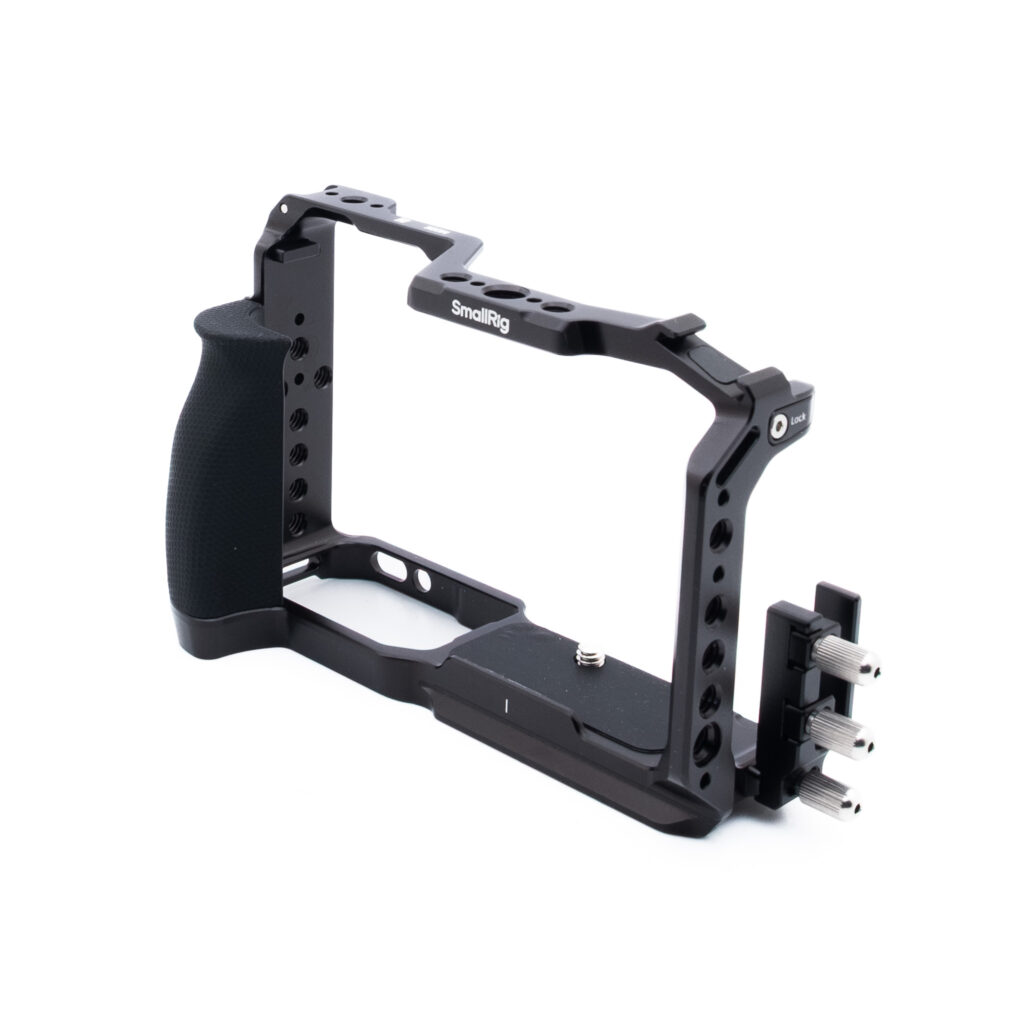 Smallrig ZR Cage-2 SmallRig 5467 Cage for Nikon ZR (Kunto K5, sis. ALV 25,5%) - Käytetty