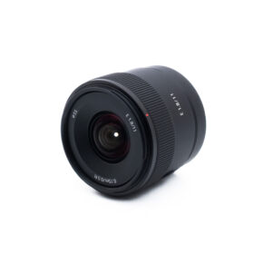 Sony E 11mm f/1.8 - Käytetty