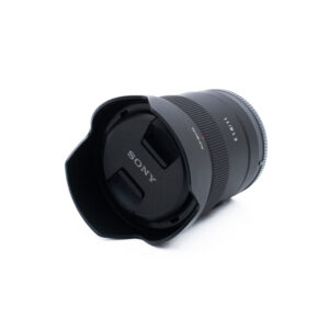 Sony E 11mm f/1.8 - Käytetty