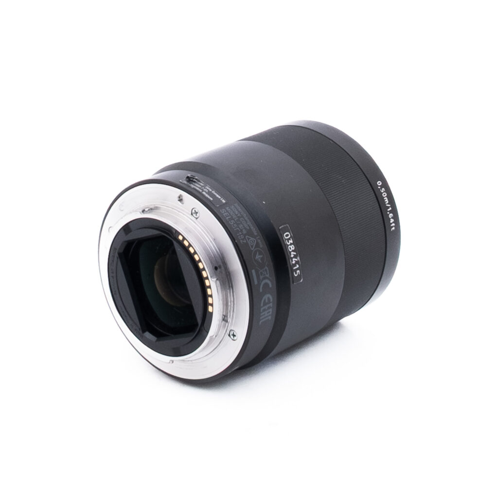 Sony 55mm f18 ZA-1-3 Sony FE Sonnar T* 55mm f/1.8 ZA (sis. ALV 25,5%) - Käytetty
