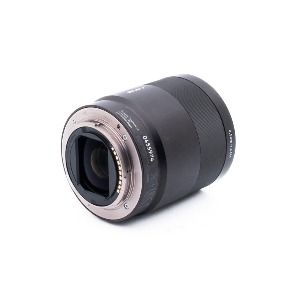 Sony 55mm f18 ZA-1-4 Sony FE Sonnar T* 55mm f/1.8 ZA (sis. ALV 25,5%) - Käytetty