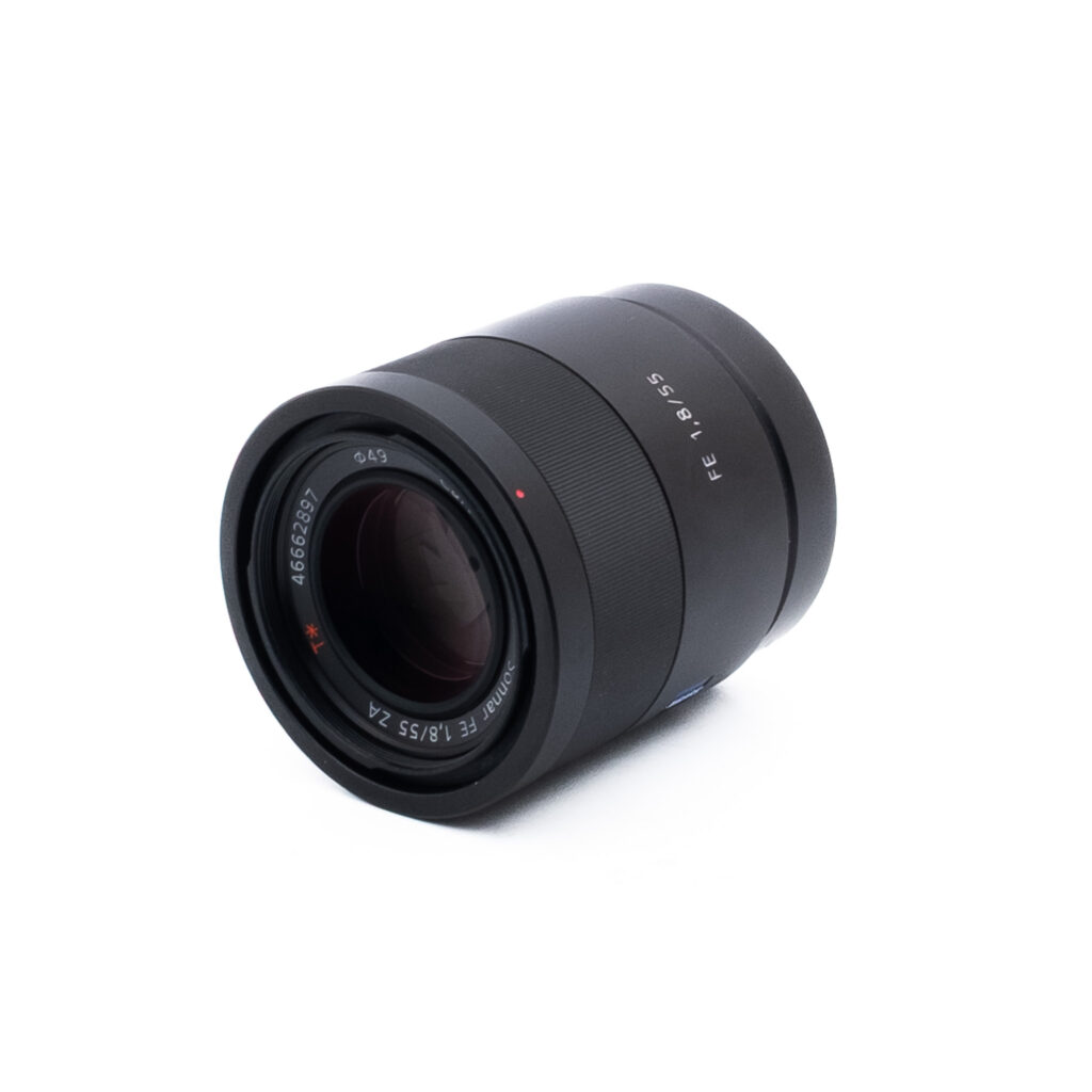 Sony 55mm f18 ZA-2-2 Sony FE Sonnar T* 55mm f/1.8 ZA - Käytetty