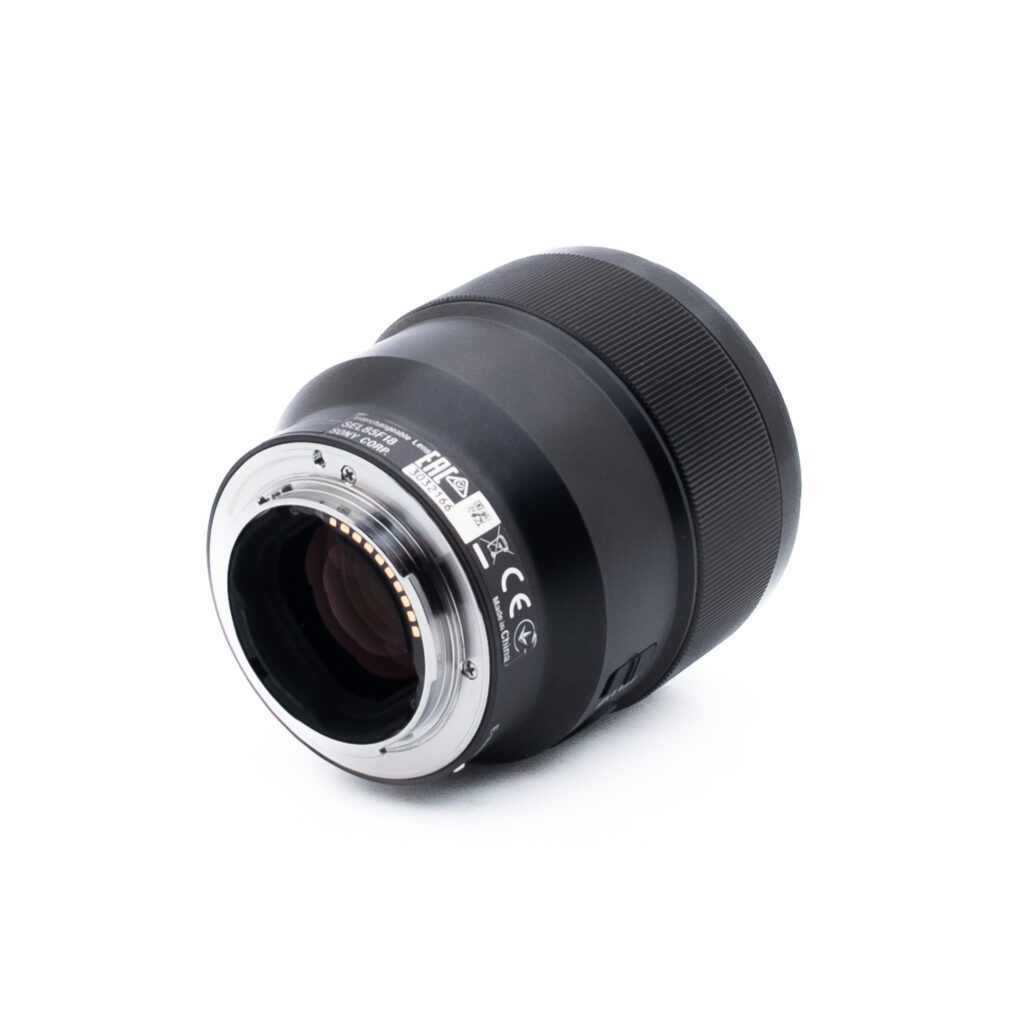 Sony FE 85mm f/1.8 - Käytetty
