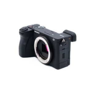 Sony A6700 (SC 2500, Kunto K5, Takuu 12kk) - Käytetty