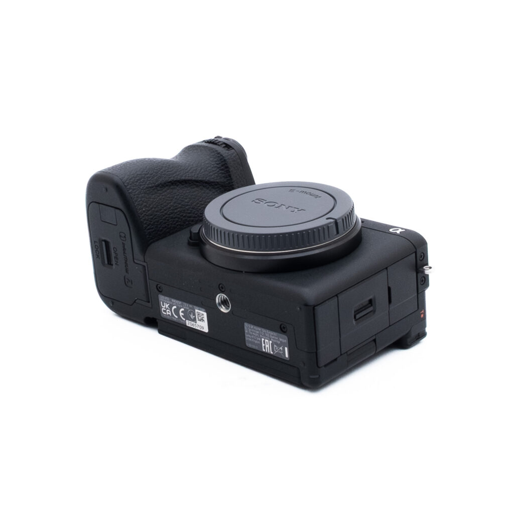 Sony A6700 5709-1 Sony A6700 (SC 7500, Kunto K5, Takuu 12kk) - Käytetty