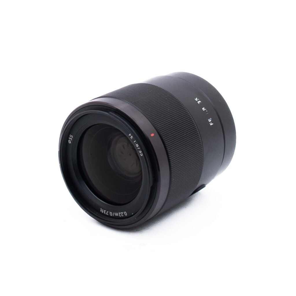 Sony FE 35mm f18-2 Sony FE 35mm f/1.8 - Käytetty