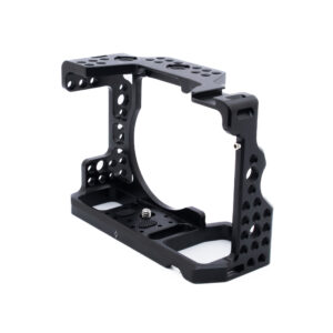 Sony häkki-1 SmallRig 2087 Cage for Sony A7III / A7RIII - Käytetty