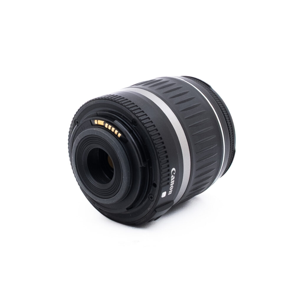 Canon EF-S 18-55mm f/3.5-5.6 II - Käytetty