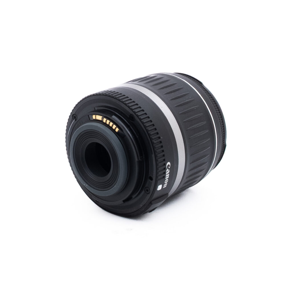 Canon EF-S 18-55mm f/3.5-5.6 II - Käytetty
