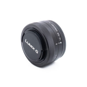Lumix 12-32mm f35-56 Mega Ois 2505-3 Panasonic Lumix 12-32mm f/3.5-5.6 Mega O.I.S. - Käytetty