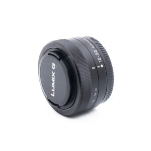 Lumix 12-32mm f35-56 Mega Ois 7306-3 Panasonic Lumix 12-32mm f/3.5-5.6 Mega O.I.S. - Käytetty